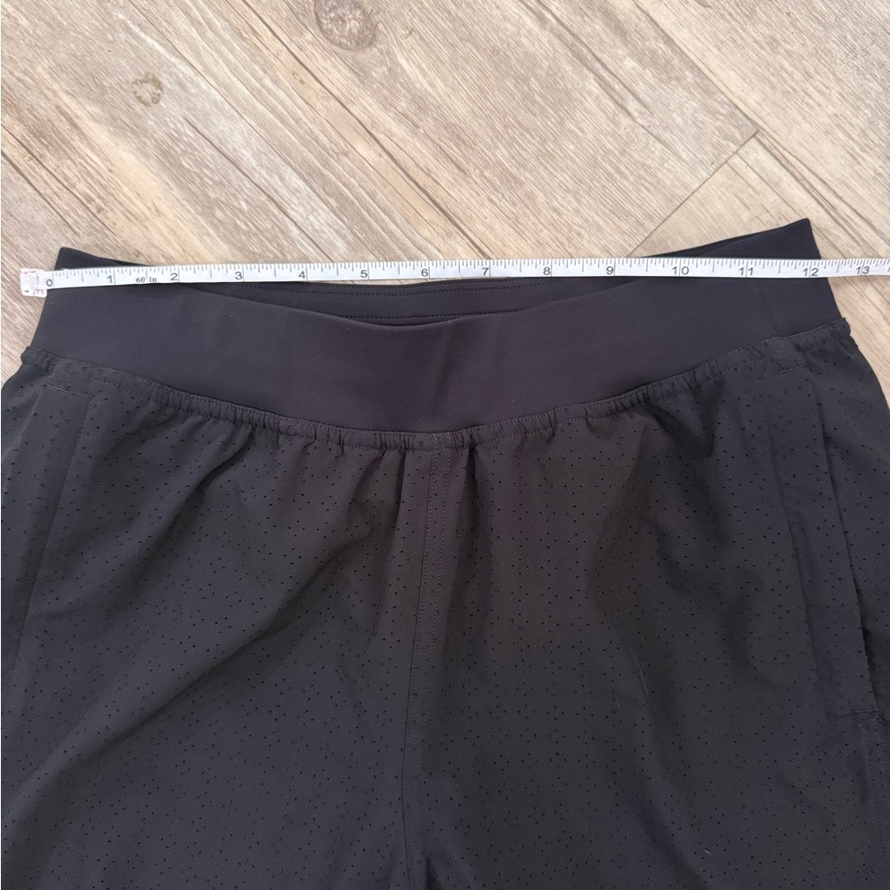 Lululemon Adapted State Perforated High-Rise Jogger black size 4 - Picture 6 of 6